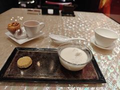 燕液杏仁蛋白茶-8餐厅(新葡京酒店)