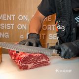 终于打卡了满分烤肉，小哥哥烤肉超温柔🤩