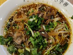 -八一路好吃街(雨田商务大厦店)