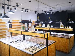 -罗伯特眼镜·蔡司官方授权(罗湖国贸店)