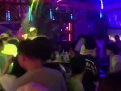 -UP嘻哈酒吧(粉巢店)