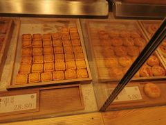 面包甜点陈列柜-泸溪河桃酥(欧尚店)