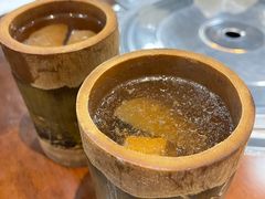 -胡须哥网红竹筒菜