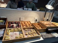 -上海虹桥中心爱琴海亚朵S酒店