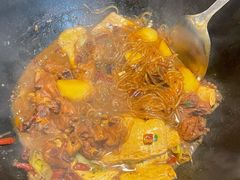-哈尔滨烧烤·山河村铁锅炖(交大店)