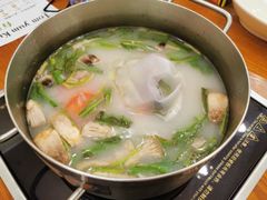 -樾餐厅泰式海鲜火锅(民歌湖店)
