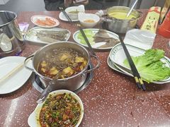 -四囍码头海鲜烧烤自助火锅(外滩南京东路悦荟广场店)