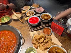 -萍姐火锅·公路夜市(武汉首店)