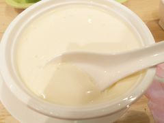 西贡双皮奶-满记甜品(巴黎春天宝山店)