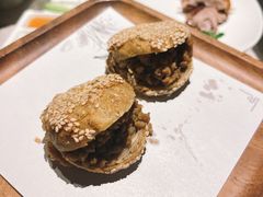 烧饼-四季民福烤鸭店(外滩外白渡桥店)