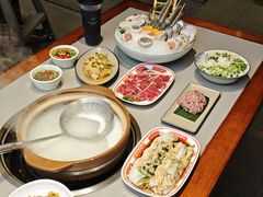 -四点金粥底火锅(沂州里店)