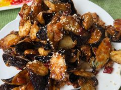 焦糖茄子牛肉粒-桃子餐厅·天津菜(红星路直营店)