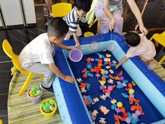 -深圳国际会展中心希尔顿酒店(前海华发冰雪世界店)