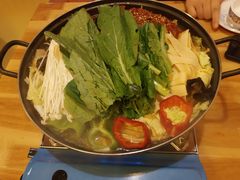 八爪鱼牛肉锅-东吉馆韩式餐厅(八经街总店)