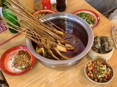 -拐枣巷小串串(财大店)