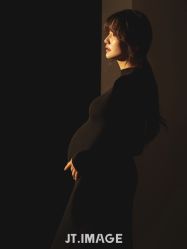 点击看大图 -专注孕妇照亲子照·纪田摄影