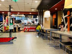 大堂-麦当劳(铜锣湾店)