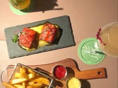 西瓜豬腩肉三文治-Oasis Bar & Grill