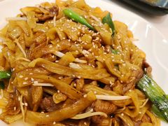 干炒牛河-御彩酒家(东风东路店)