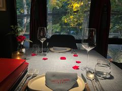 -弦月窗LUNETTE BY AMANDA(复兴路店)