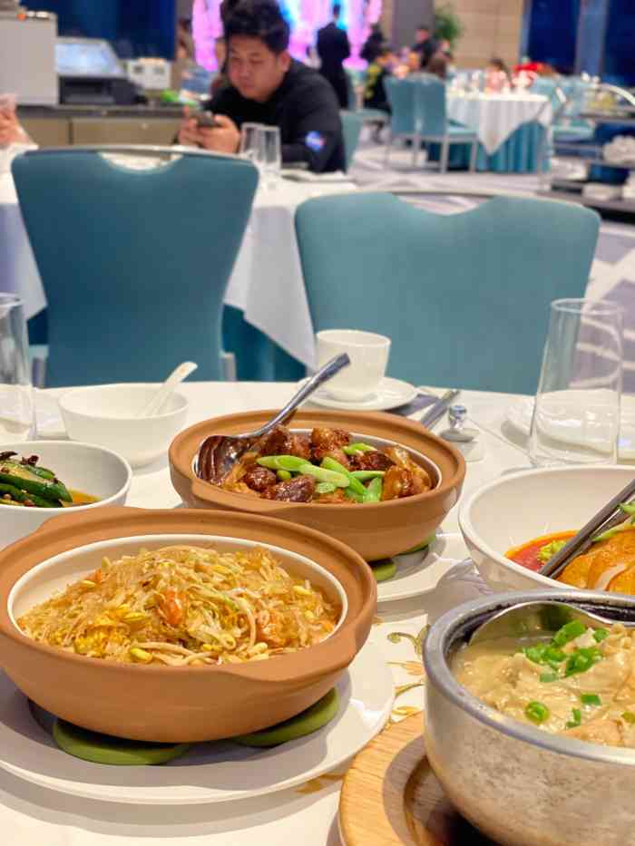 粤珍轩(曲江万众国际店)-"去迟了就是啥都没有了.日料的东西统统没.