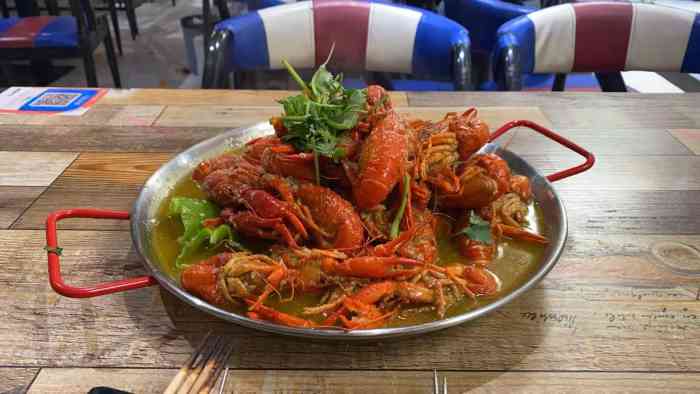 梁记烧烤(福润雅居店)-"我和闺蜜的深夜食堂了 从前年开始就经常来.