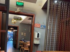 -万记麻辣烫国展总店