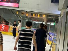 -正佳冰河湾真冰滑冰场