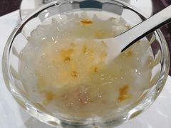 桂花桃胶银耳羹-五岳宫·私房菜