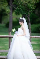 -雪中彩影婚纱摄影·微光艺术中心