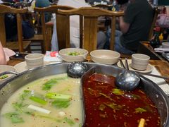 -肖肖酸萝卜鱼火锅(总店)