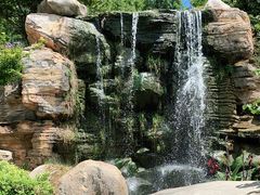 -七彩云南古滇温泉山庄