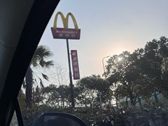-麦当劳(外高桥DT店)