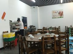 大堂-顺德公平靓正特色牛花粥(花都店)