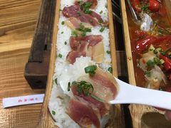 -胡须哥网红竹筒菜