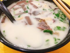 -津津老鸭粉丝馆(正东路店)
