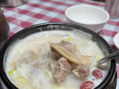 牛排汤饭-益百岁牛尾汤主题餐厅(辛庄街店)