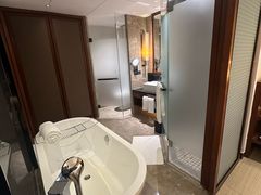 -三亚湾海居铂尔曼度假酒店