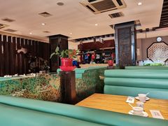 大堂-粥全粥到海鲜家常菜·海肠捞饭(嫩江路店)