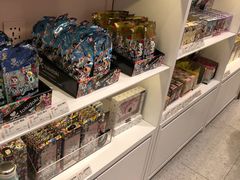 -泡泡玛特POPMART(蓝色港湾店)