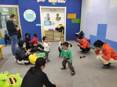 -魔力熊儿童早教托育中心(硚口同馨店)