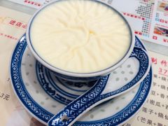 -广信牛奶甜品世家(台东店)