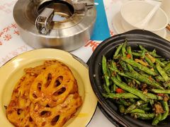 -堂瓦里·33年传统赣菜(第一街区店)