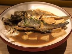 鲜鱼一锅出-船歌·鱼水饺青岛菜(国贸商城店)