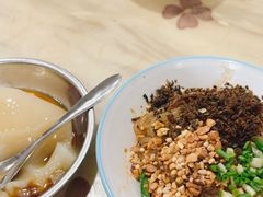 红糖凉糕-何氏筠连水粉(明伦堂店)