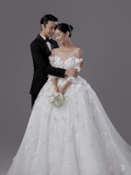 -至臻微拉婚纱摄影