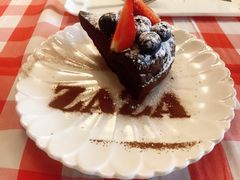 意大利纯手工黑巧克力蛋糕-FD西餐厅