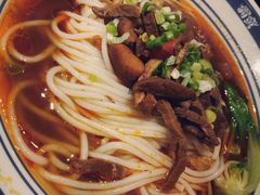 -霸蛮湖南菜·牛肉粉(荣京西街店)