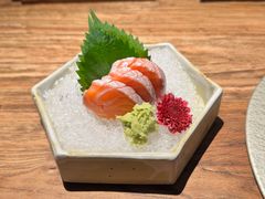 三文鱼刺身-筱田の食堂·izakaya(淮海中路店)
