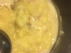 -鲜入围煮花胶鸡海鲜火锅